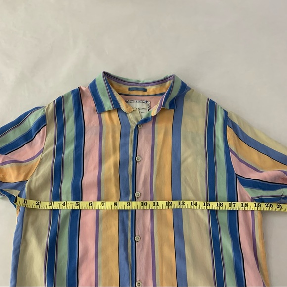 Denim & Flower pastel casual button down Shirt - size Small - Picture 4 of 7